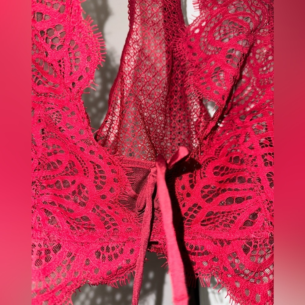 Victoria’s Secret unlined lace up bralette size Med - Picture 2 of 12